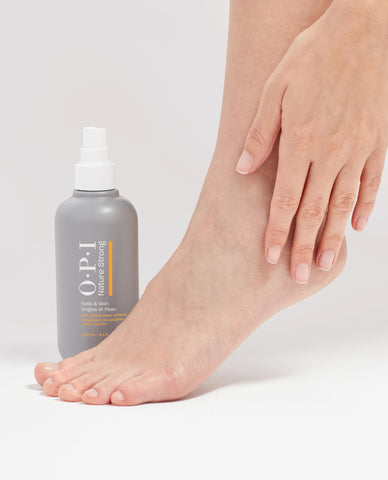 Hands & Feet Soft & Gone Callus Softener 250 mL