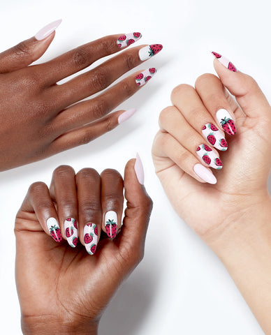 xPRESS/ON Nail Art Tastes Like Strawberries